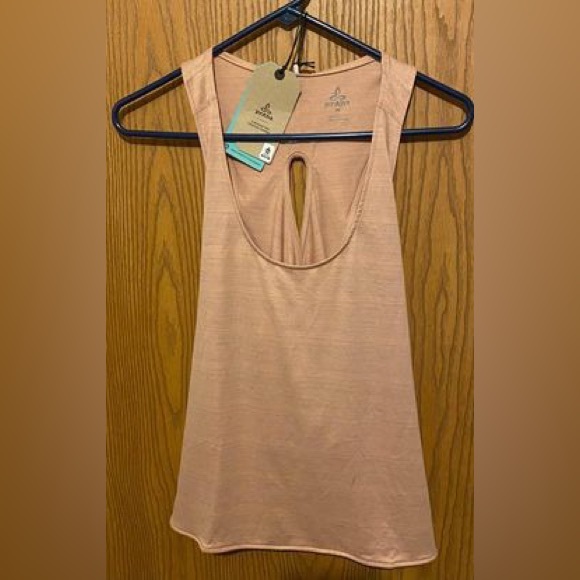 NWT XL Prana Pale Pink criss cross tank top Super cute and flattering Adorbs 🧘 - Picture 11 of 17